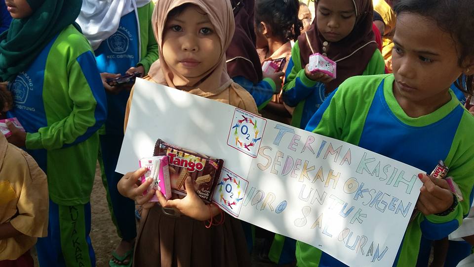 Menjangkau Kutakarang Pandeglang: Sinergi Tebar Iqro dan Al-Qur’an untuk Anak Pesisir Banten